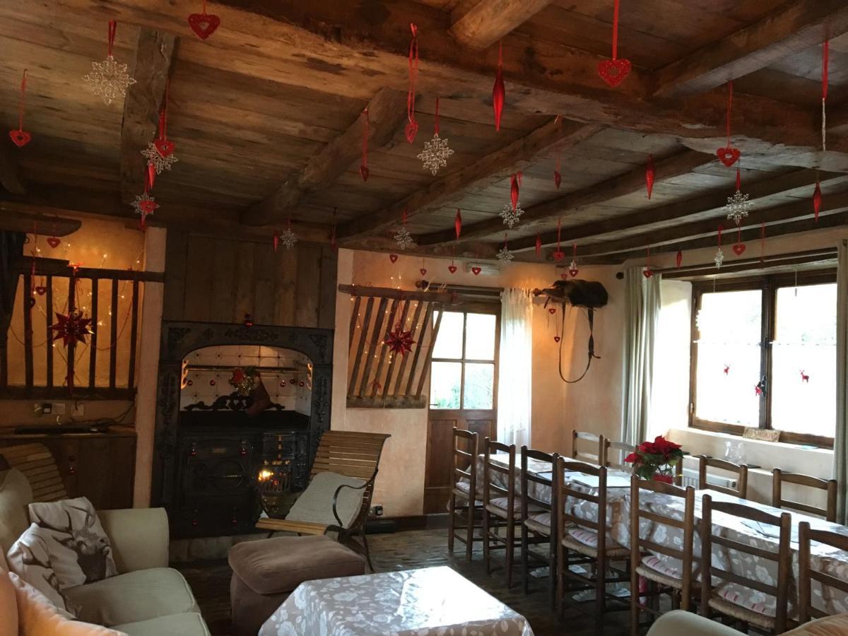 Fosse Farmhouse Holiday Cottages Chippenham  Eksteriør billede